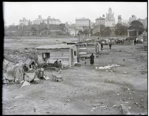 „Хувървил“ на брега на Сиатъл, Вашингтон, САЩ, Голямата депресия, март 1933 г