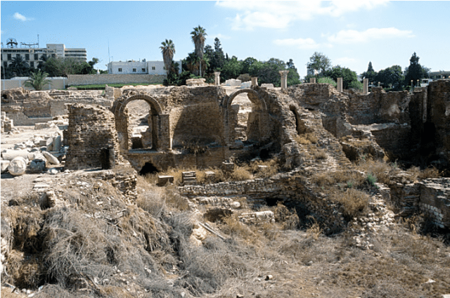 Kom El Dikka - руини на Александрийската библиотека
