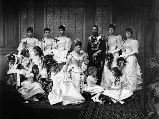 Сватбеното тържество на бъдещия крал Джордж V и Мери от Тек през 1893 година