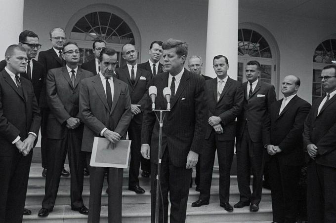 Президент Кенеди с Едуард Р. Murrow
