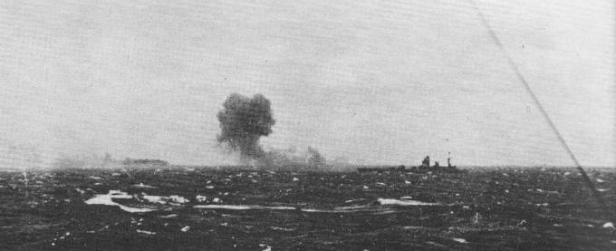 HMS Rodney пожари на Бисмарк, 1941г