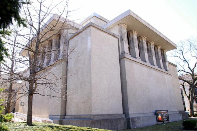 Масивен бетонен храм на единството, проектиран от Франк Лойд Райт в Oak Park, Илинойс