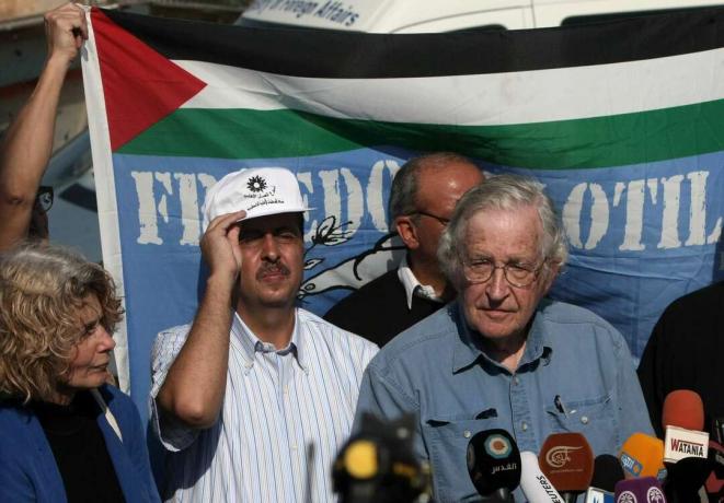 noam chomsky palestinian protest gaza
