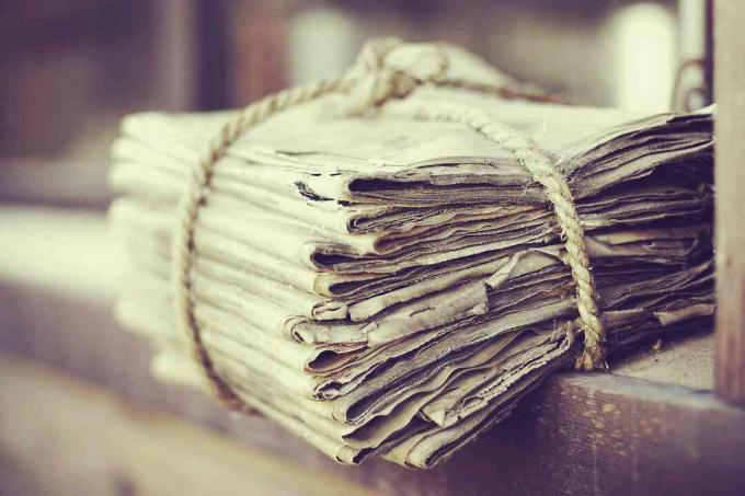 Изберете исторически вестници, датирани още през 1738 г., можете да получите достъп чрез онлайн абонамент за ирландски вестник архиви.